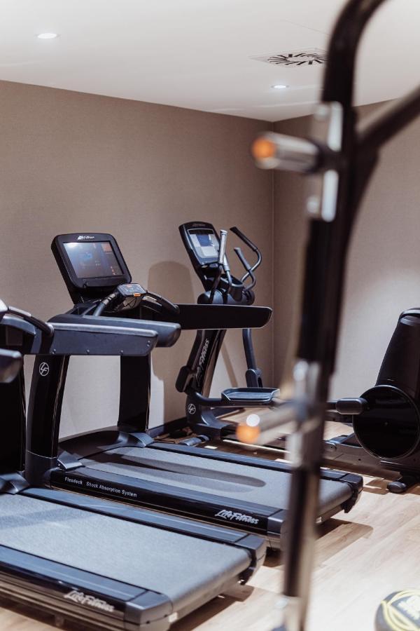 Elements Hotel&Spa Swieradow-Zdroj Bagian luar foto The gym at the hotel