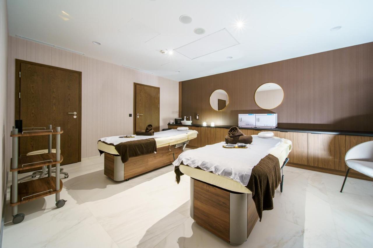 Elements Hotel&Spa Swieradow-Zdroj Bagian luar foto The spa at The Dorchester