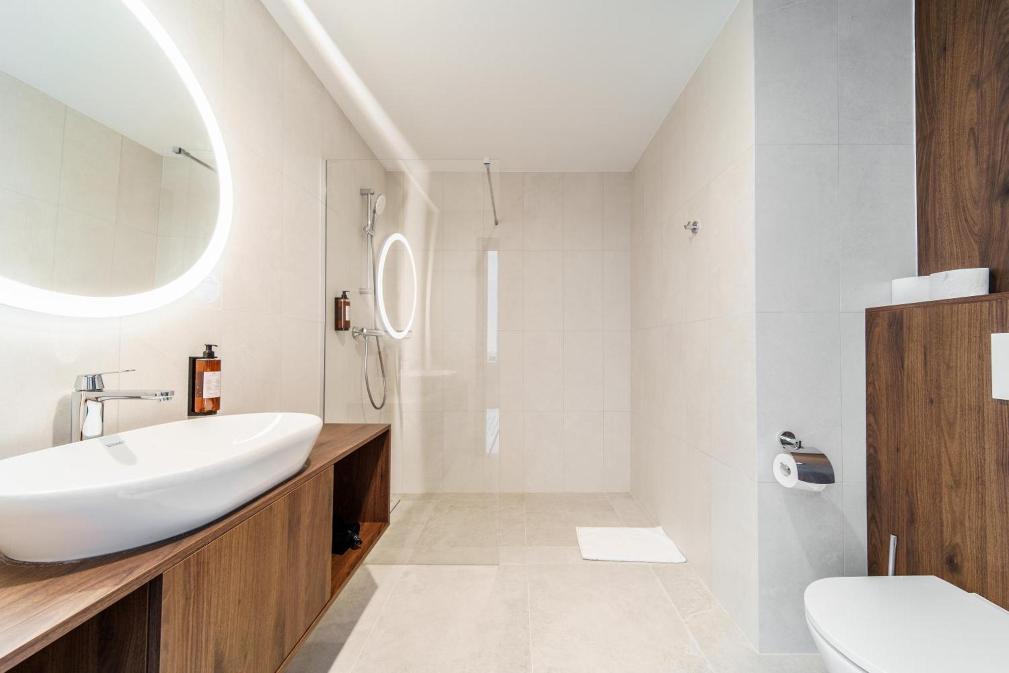 Elements Hotel&Spa Swieradow-Zdroj Bagian luar foto Bathroom